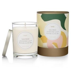 KOBO Sacred Leaning Lily Soy Candle - NWT